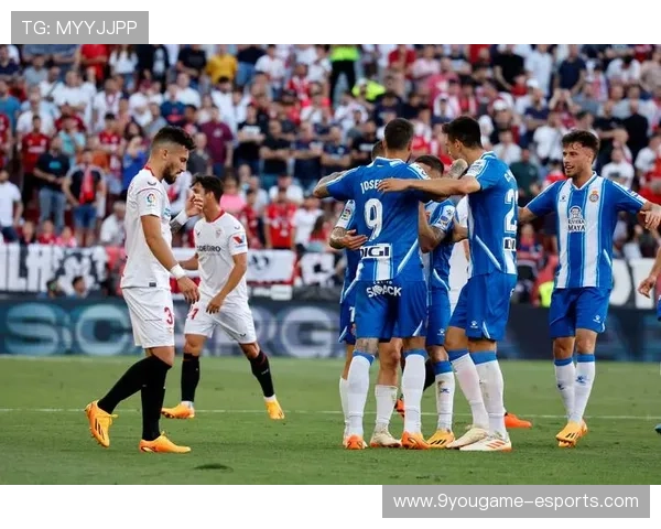 塞维利亚外线连传制造终结机会